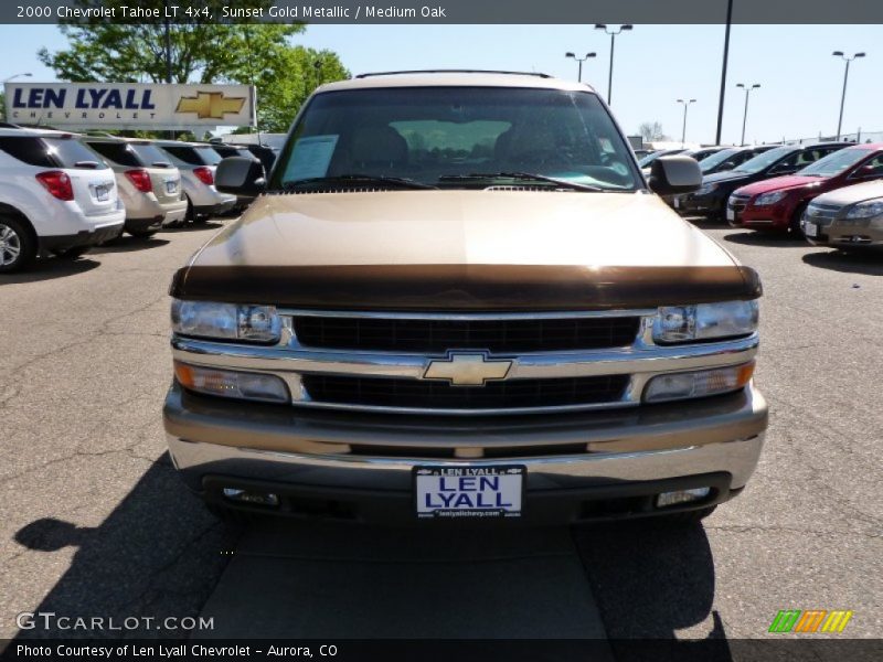 Sunset Gold Metallic / Medium Oak 2000 Chevrolet Tahoe LT 4x4