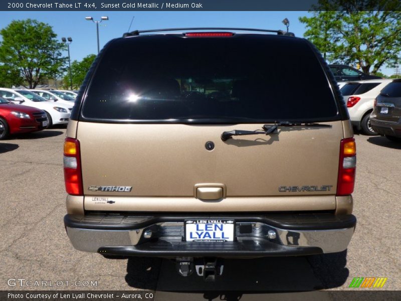 Sunset Gold Metallic / Medium Oak 2000 Chevrolet Tahoe LT 4x4