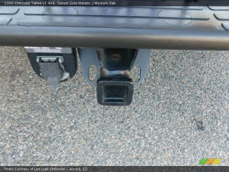Sunset Gold Metallic / Medium Oak 2000 Chevrolet Tahoe LT 4x4