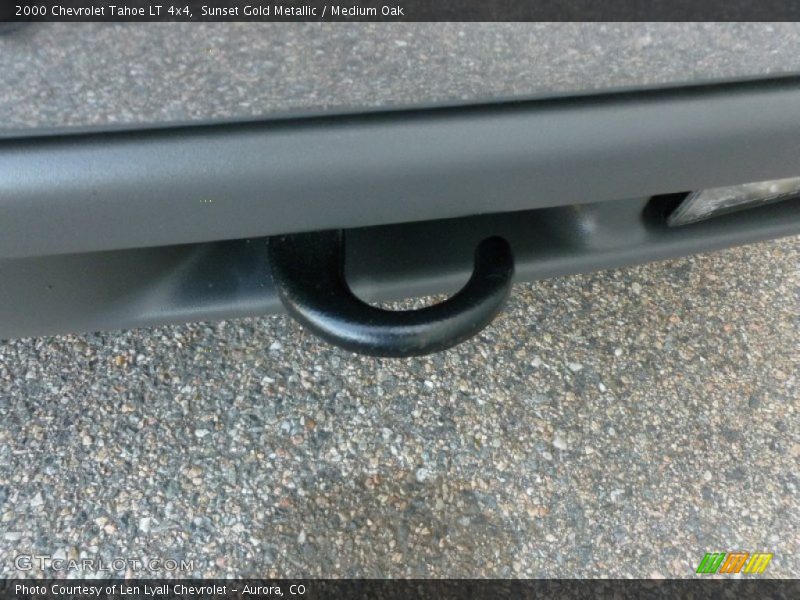 Sunset Gold Metallic / Medium Oak 2000 Chevrolet Tahoe LT 4x4