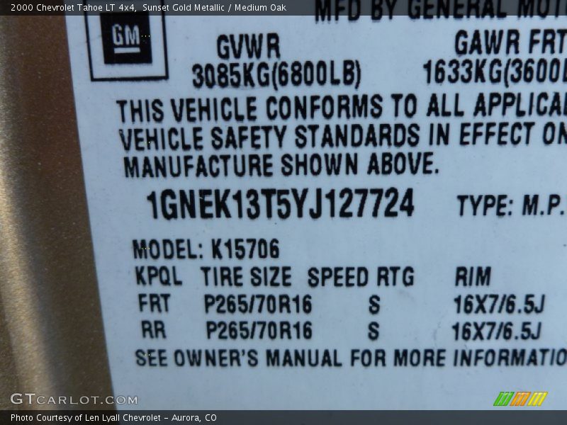 Sunset Gold Metallic / Medium Oak 2000 Chevrolet Tahoe LT 4x4