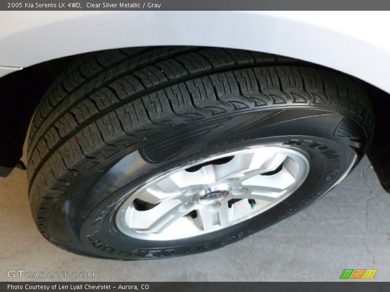 Clear Silver Metallic / Gray 2005 Kia Sorento LX 4WD