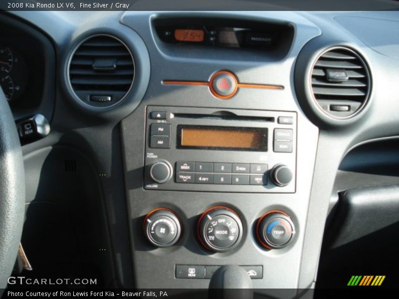 Fine Silver / Gray 2008 Kia Rondo LX V6