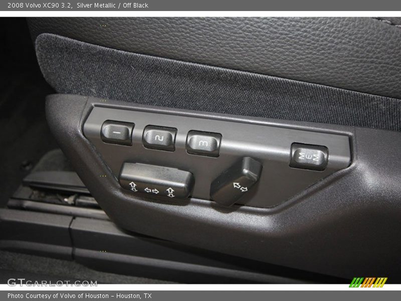 Silver Metallic / Off Black 2008 Volvo XC90 3.2