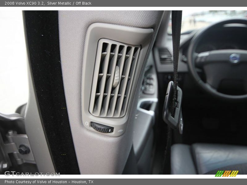Silver Metallic / Off Black 2008 Volvo XC90 3.2
