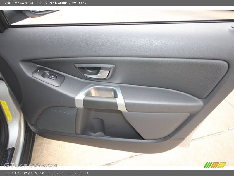 Silver Metallic / Off Black 2008 Volvo XC90 3.2