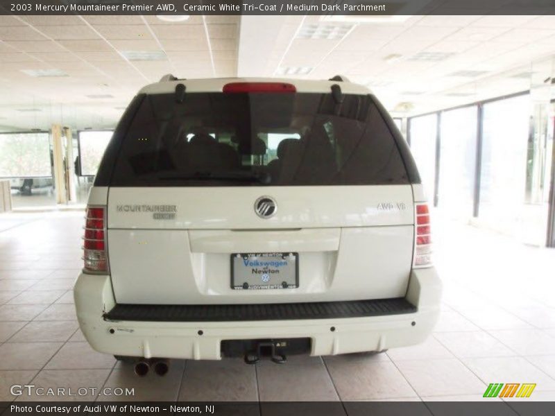 Ceramic White Tri-Coat / Medium Dark Parchment 2003 Mercury Mountaineer Premier AWD