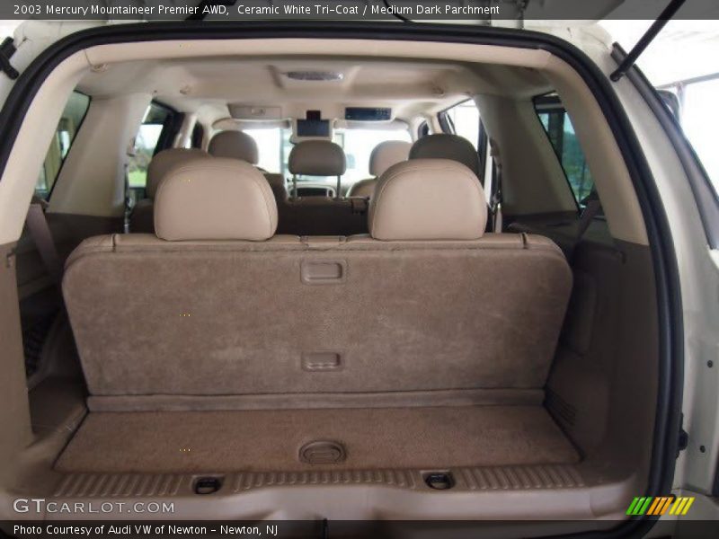 Ceramic White Tri-Coat / Medium Dark Parchment 2003 Mercury Mountaineer Premier AWD