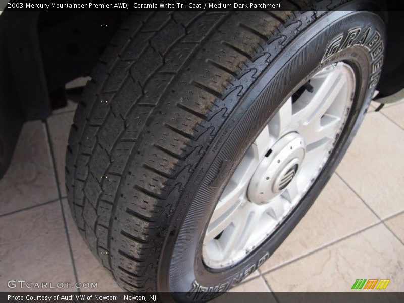 Ceramic White Tri-Coat / Medium Dark Parchment 2003 Mercury Mountaineer Premier AWD