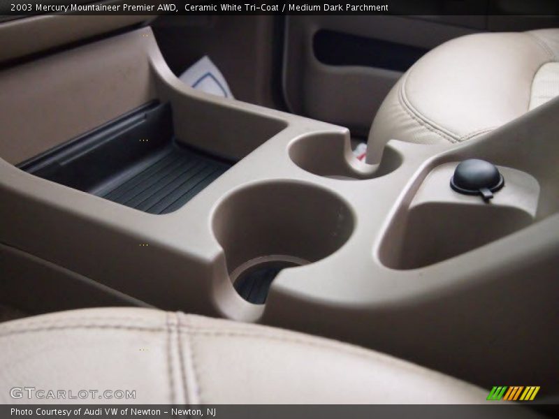 Ceramic White Tri-Coat / Medium Dark Parchment 2003 Mercury Mountaineer Premier AWD
