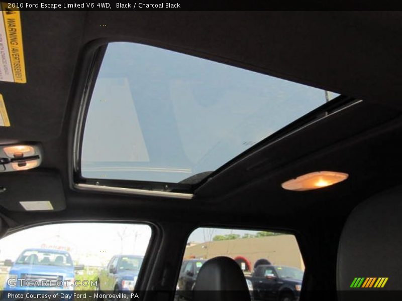 Black / Charcoal Black 2010 Ford Escape Limited V6 4WD