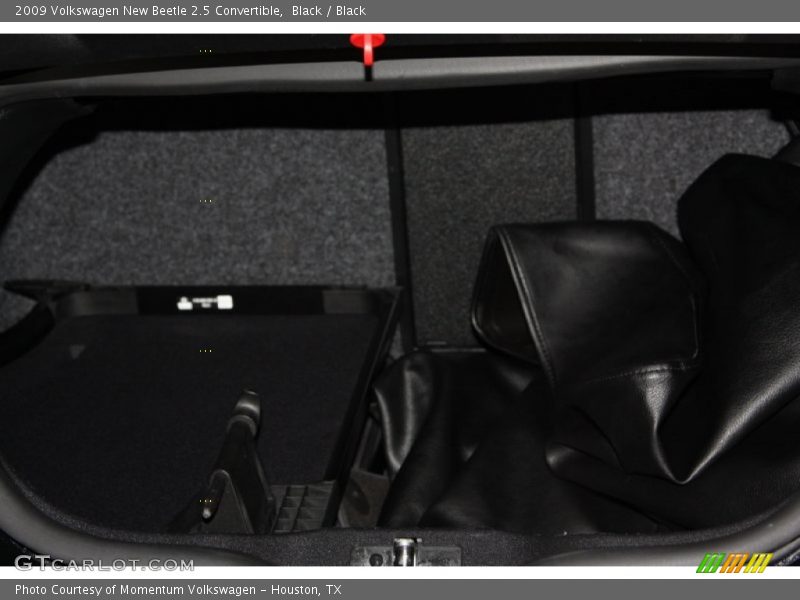 Black / Black 2009 Volkswagen New Beetle 2.5 Convertible