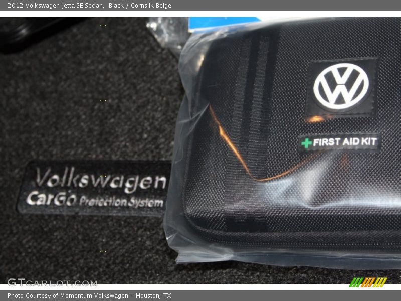 Black / Cornsilk Beige 2012 Volkswagen Jetta SE Sedan