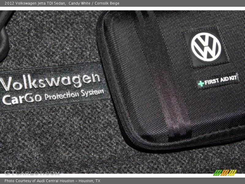 Candy White / Cornsilk Beige 2012 Volkswagen Jetta TDI Sedan