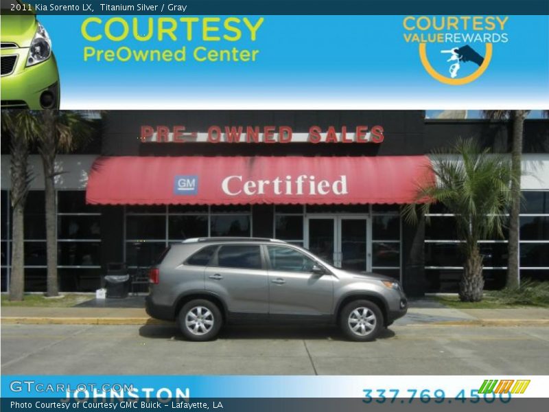 Titanium Silver / Gray 2011 Kia Sorento LX