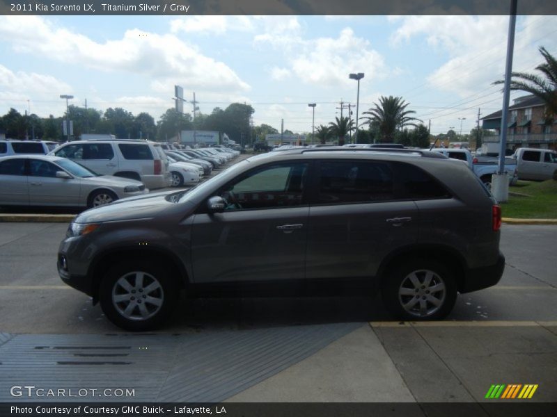 Titanium Silver / Gray 2011 Kia Sorento LX