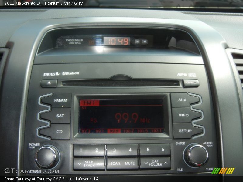 Titanium Silver / Gray 2011 Kia Sorento LX