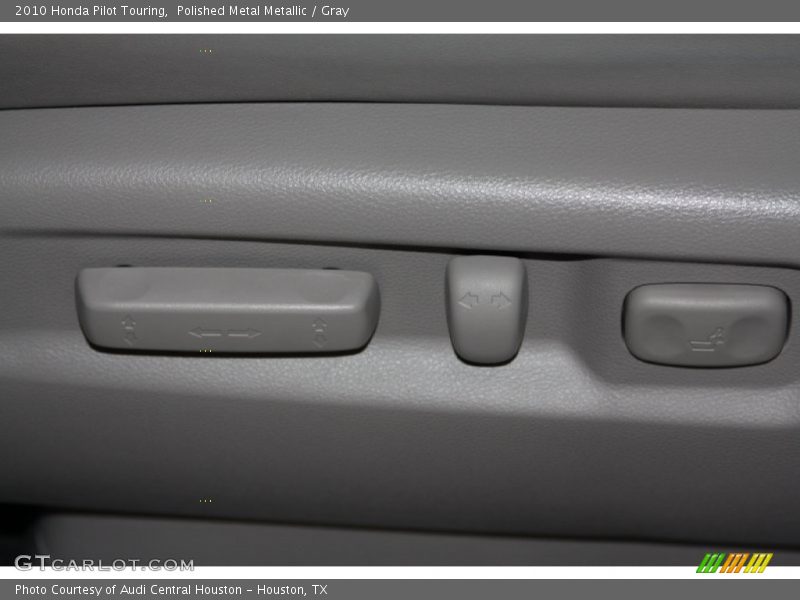 Polished Metal Metallic / Gray 2010 Honda Pilot Touring