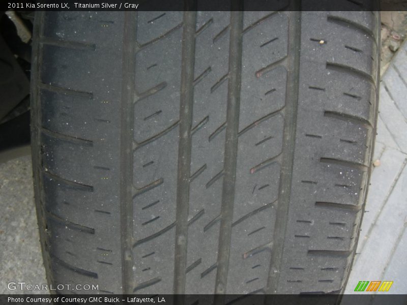 Titanium Silver / Gray 2011 Kia Sorento LX