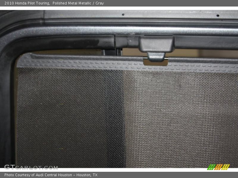 Polished Metal Metallic / Gray 2010 Honda Pilot Touring
