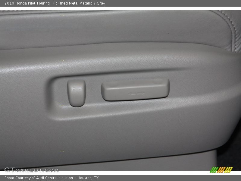 Polished Metal Metallic / Gray 2010 Honda Pilot Touring