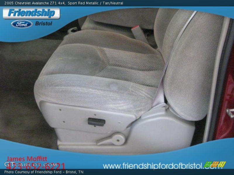 Sport Red Metallic / Tan/Neutral 2005 Chevrolet Avalanche Z71 4x4