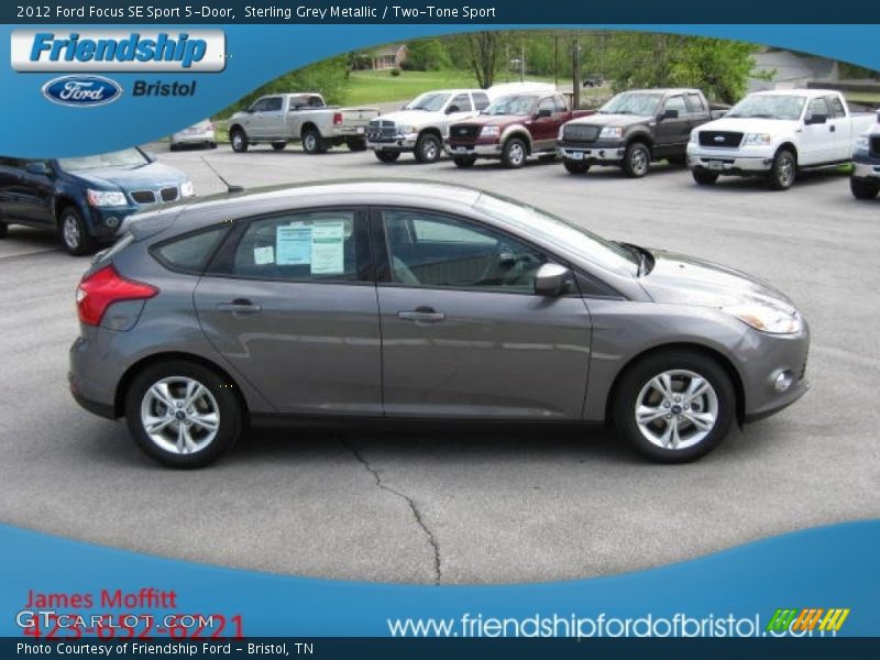 Sterling Grey Metallic / Two-Tone Sport 2012 Ford Focus SE Sport 5-Door