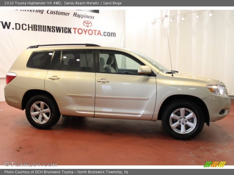 Sandy Beach Metallic / Sand Beige 2010 Toyota Highlander V6 4WD