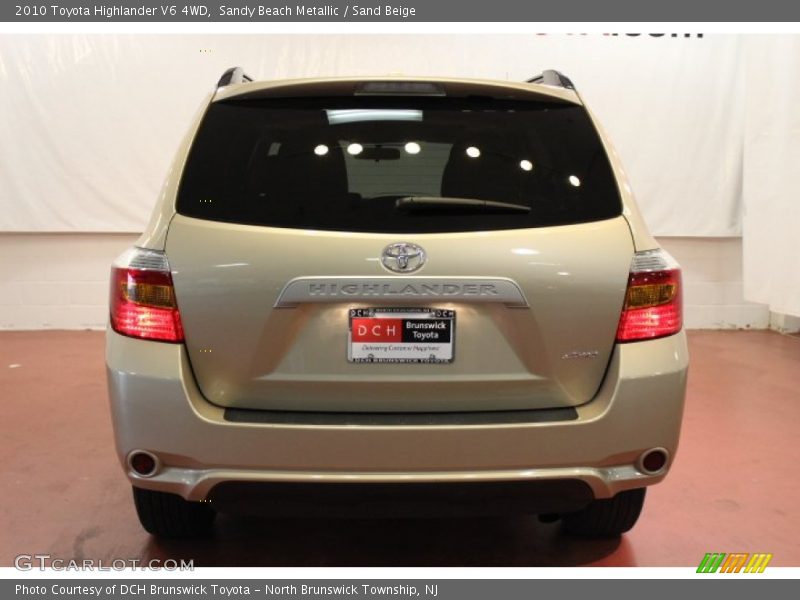 Sandy Beach Metallic / Sand Beige 2010 Toyota Highlander V6 4WD