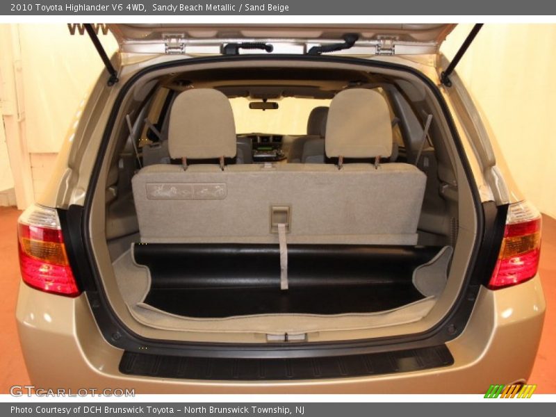 Sandy Beach Metallic / Sand Beige 2010 Toyota Highlander V6 4WD