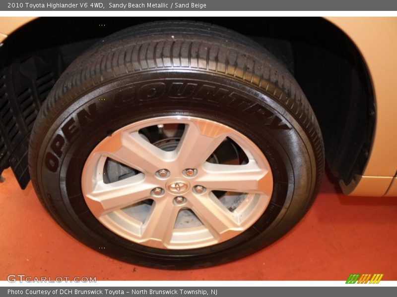Sandy Beach Metallic / Sand Beige 2010 Toyota Highlander V6 4WD