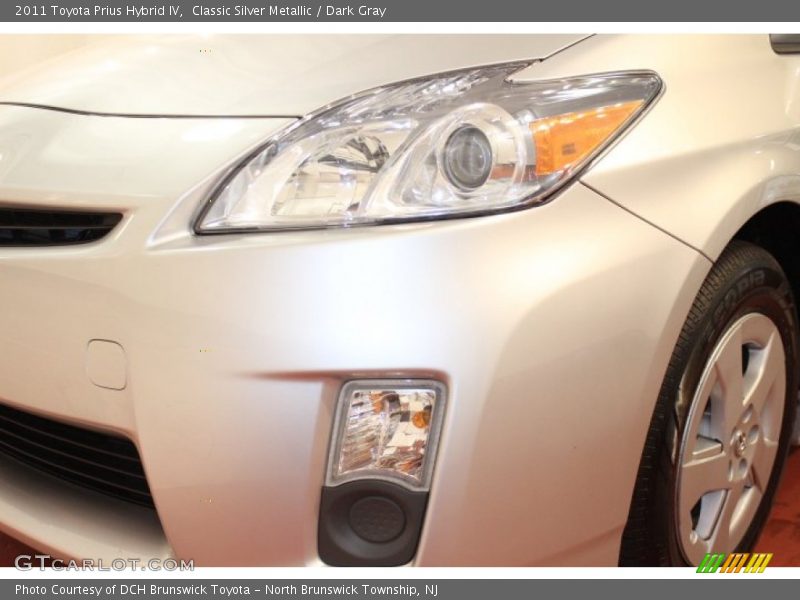 Classic Silver Metallic / Dark Gray 2011 Toyota Prius Hybrid IV