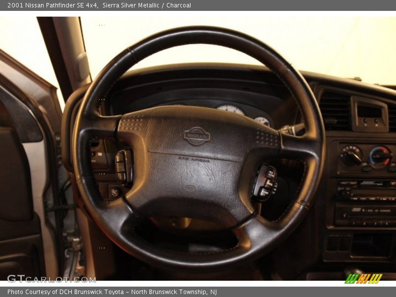 Sierra Silver Metallic / Charcoal 2001 Nissan Pathfinder SE 4x4