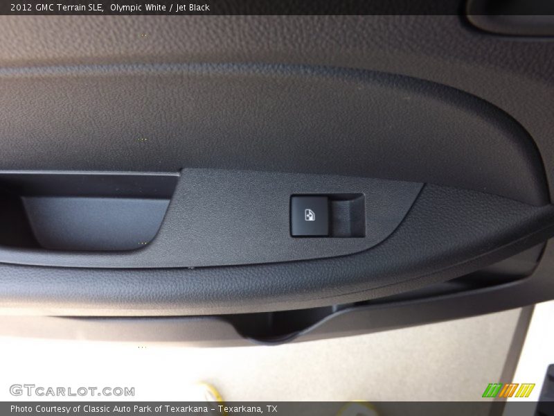 Olympic White / Jet Black 2012 GMC Terrain SLE