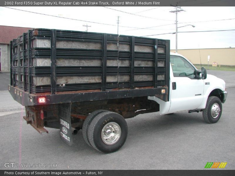 Oxford White / Medium Flint 2002 Ford F350 Super Duty XL Regular Cab 4x4 Stake Truck