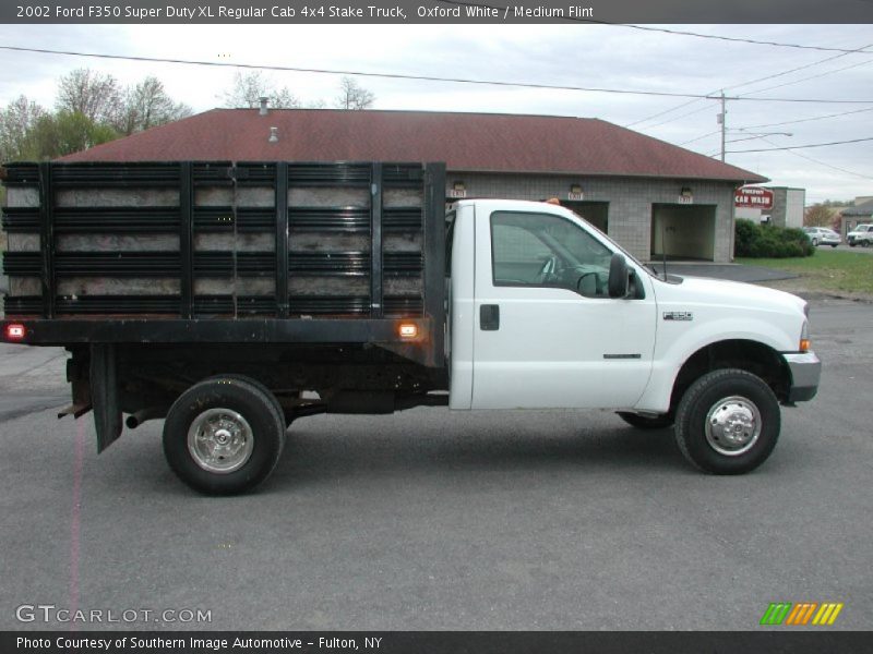 Oxford White / Medium Flint 2002 Ford F350 Super Duty XL Regular Cab 4x4 Stake Truck