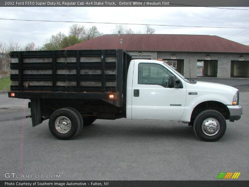 Oxford White / Medium Flint 2002 Ford F350 Super Duty XL Regular Cab 4x4 Stake Truck
