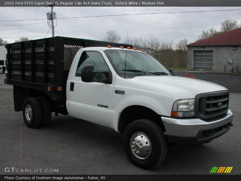 Oxford White / Medium Flint 2002 Ford F350 Super Duty XL Regular Cab 4x4 Stake Truck
