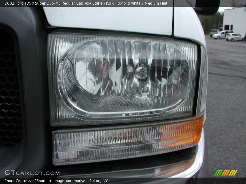 Oxford White / Medium Flint 2002 Ford F350 Super Duty XL Regular Cab 4x4 Stake Truck