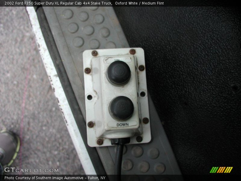 Oxford White / Medium Flint 2002 Ford F350 Super Duty XL Regular Cab 4x4 Stake Truck