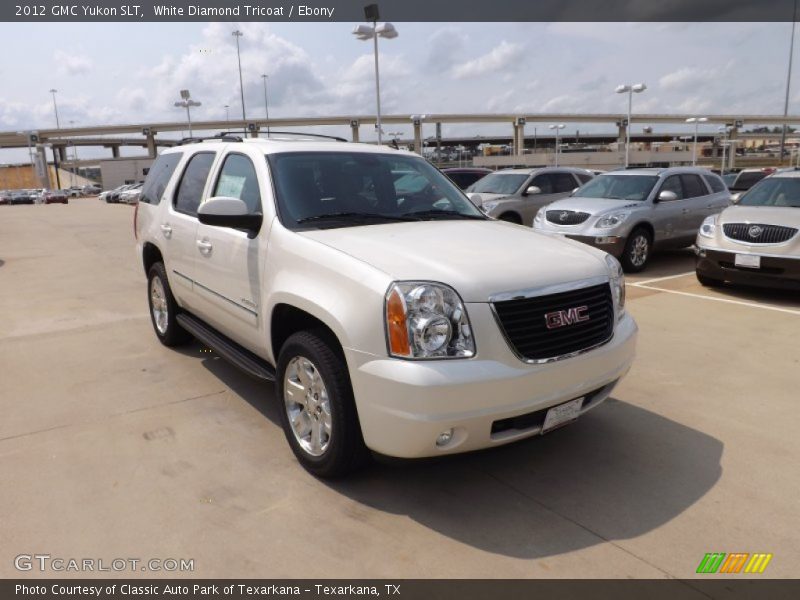 White Diamond Tricoat / Ebony 2012 GMC Yukon SLT
