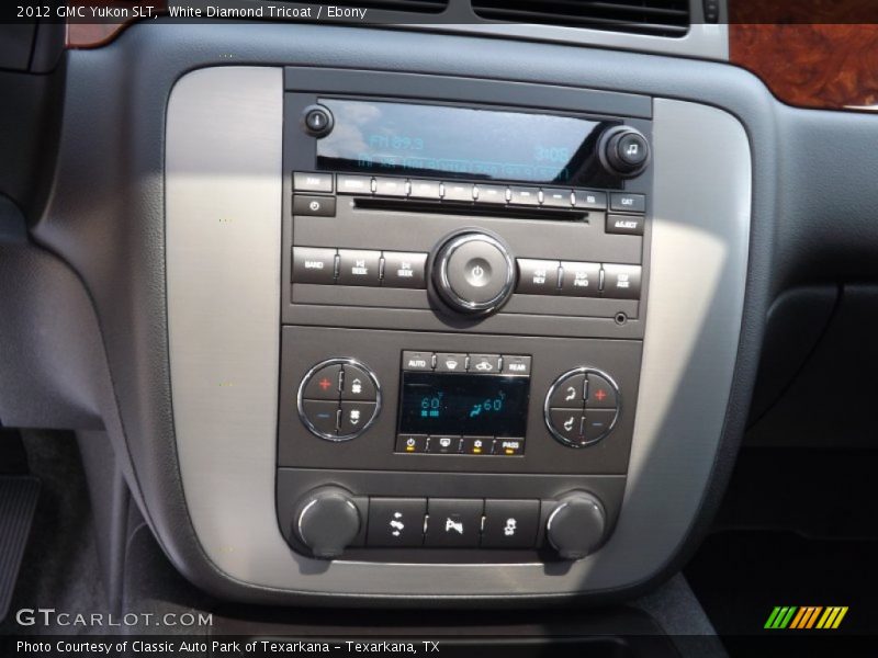 White Diamond Tricoat / Ebony 2012 GMC Yukon SLT