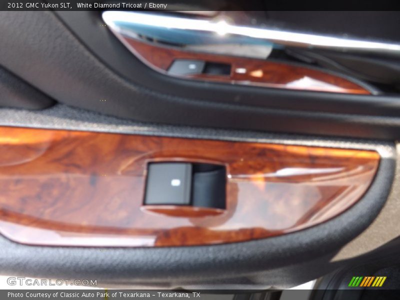 White Diamond Tricoat / Ebony 2012 GMC Yukon SLT