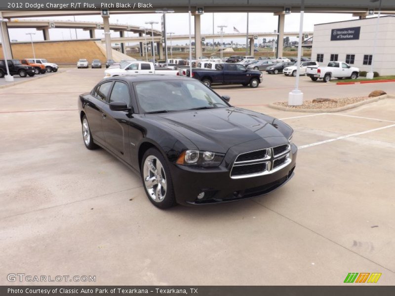 Pitch Black / Black 2012 Dodge Charger R/T Plus