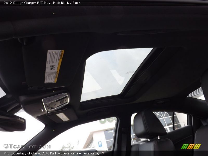 Pitch Black / Black 2012 Dodge Charger R/T Plus