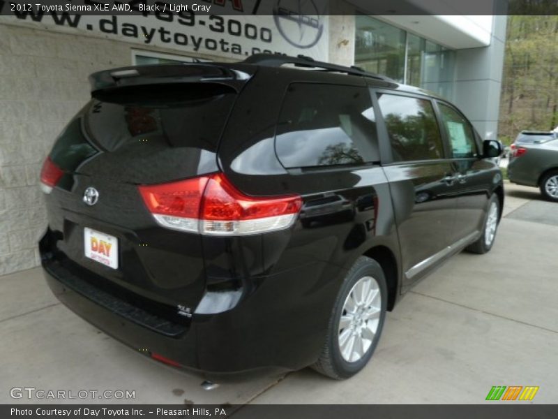 Black / Light Gray 2012 Toyota Sienna XLE AWD