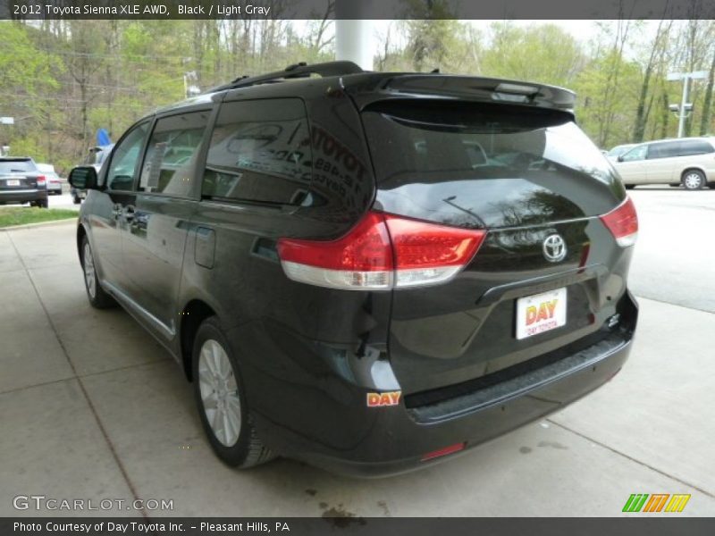 Black / Light Gray 2012 Toyota Sienna XLE AWD