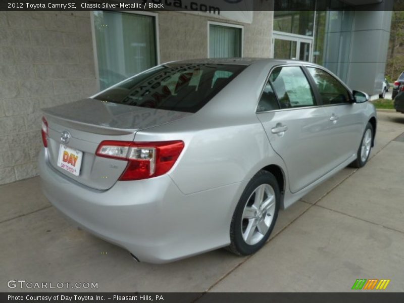Classic Silver Metallic / Black 2012 Toyota Camry SE