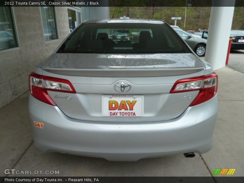 Classic Silver Metallic / Black 2012 Toyota Camry SE