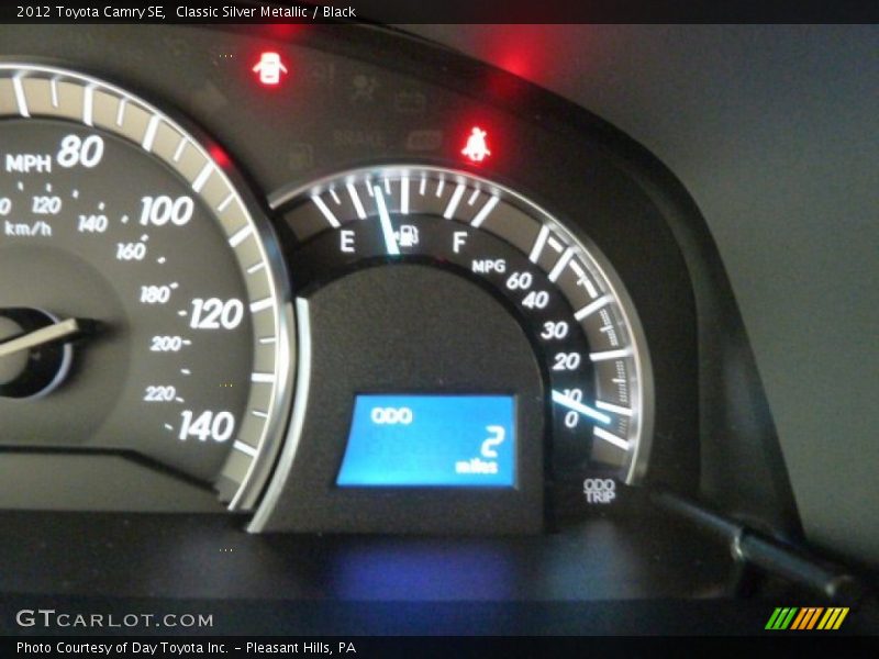 Classic Silver Metallic / Black 2012 Toyota Camry SE